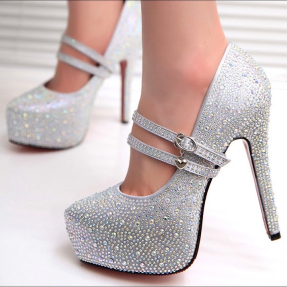 NEW Silver Rhinestone Pump - Picture 7 of 9